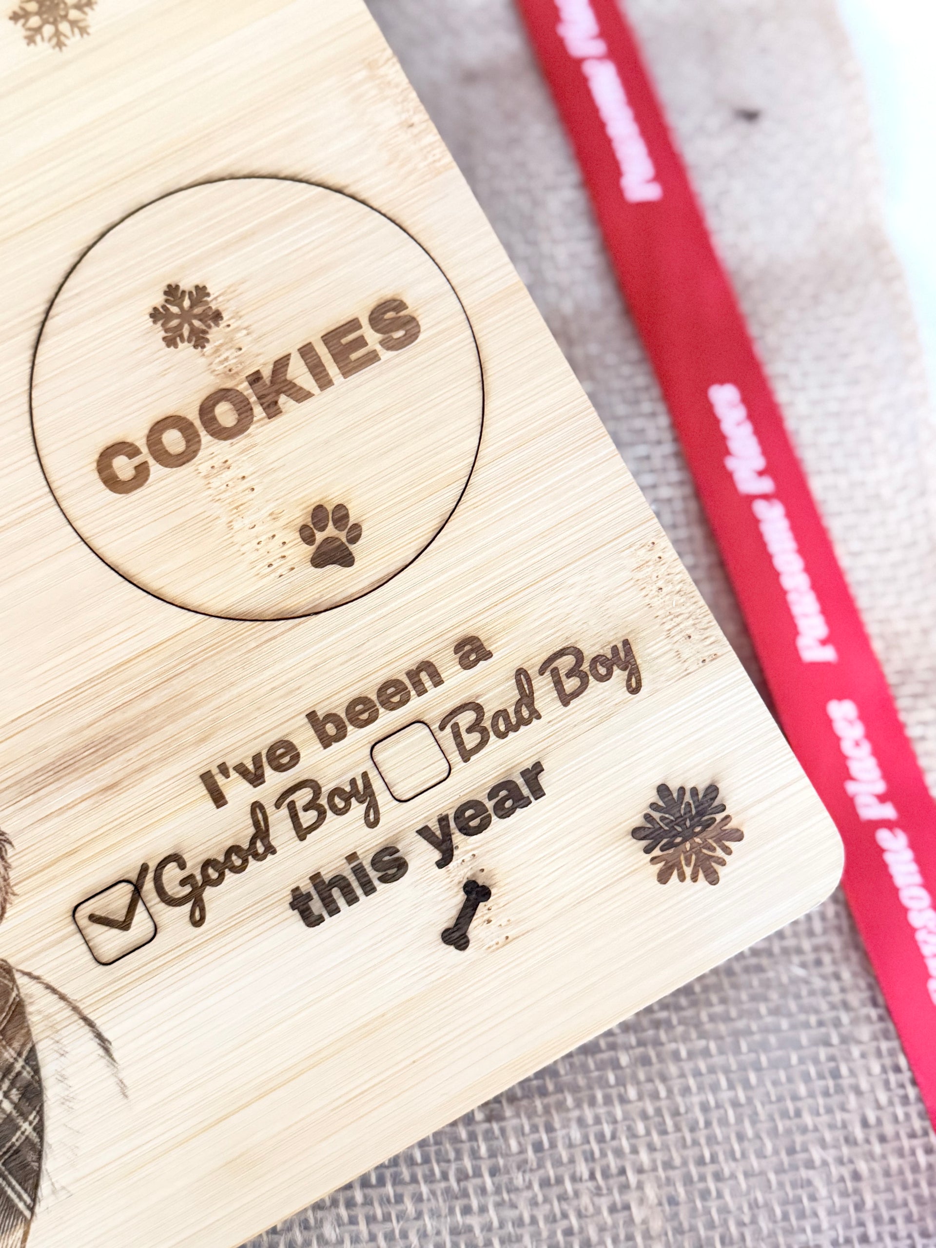 personalised-santa-paws-bamboo-plate-with-engraved-pet-portrait