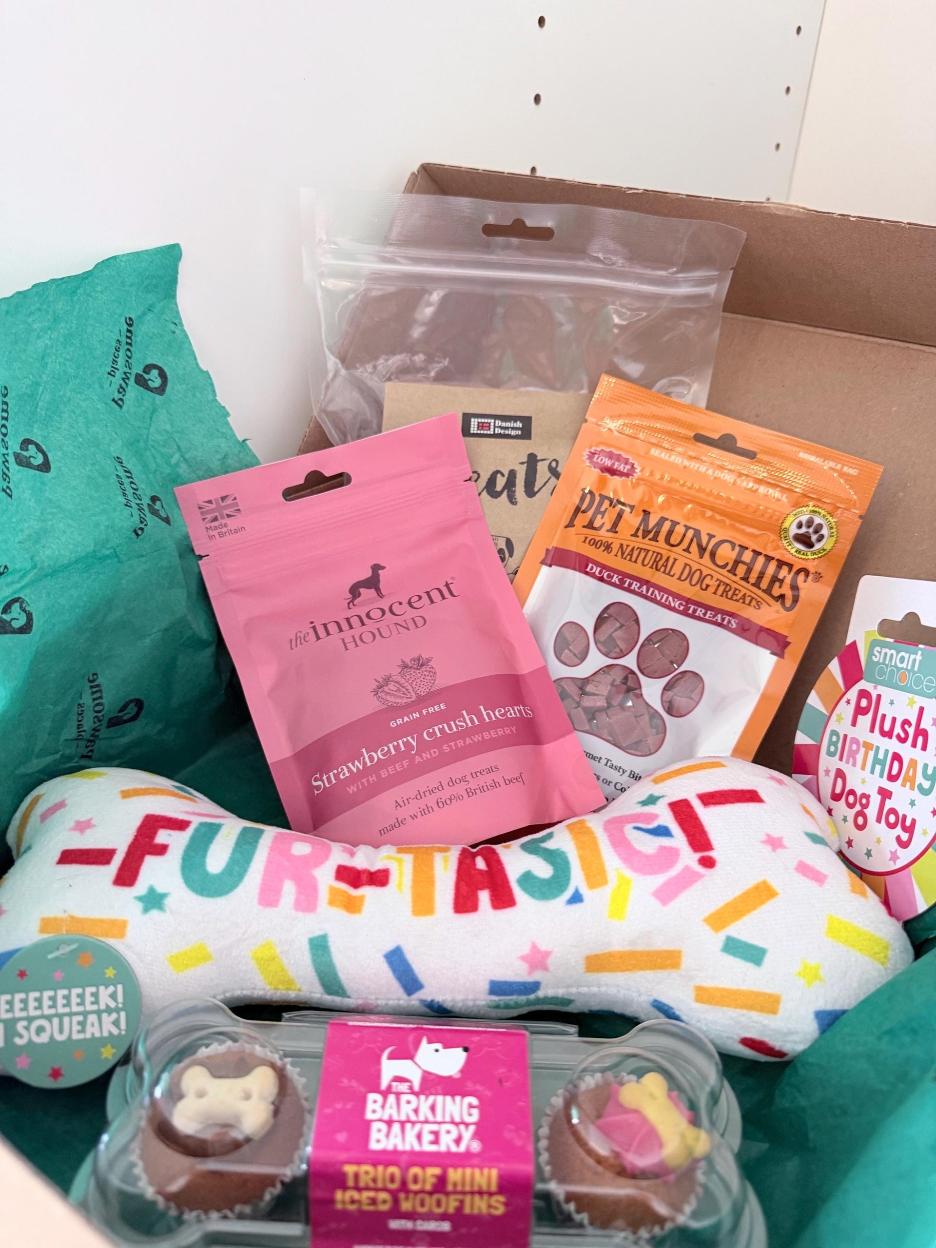 dog-birthday-box-gift-set-celebrate-your-pups-special-day